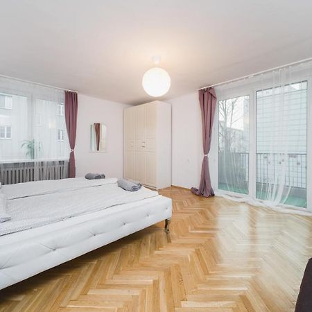 Sunshine Parkside Hideaway - 3 Bedroom - By Upstairs كراكوفيا المظهر الخارجي الصورة