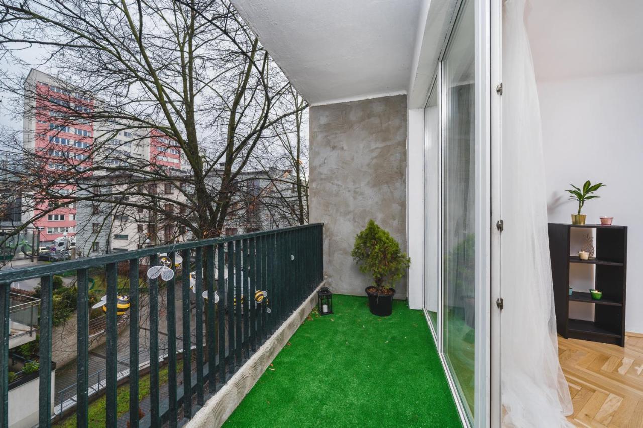 Sunshine Parkside Hideaway - 3 Bedroom - By Upstairs كراكوفيا المظهر الخارجي الصورة