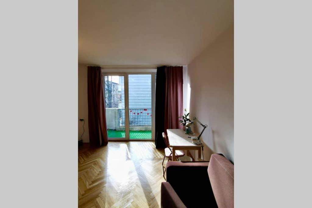 Sunshine Parkside Hideaway - 3 Bedroom - By Upstairs كراكوفيا المظهر الخارجي الصورة
