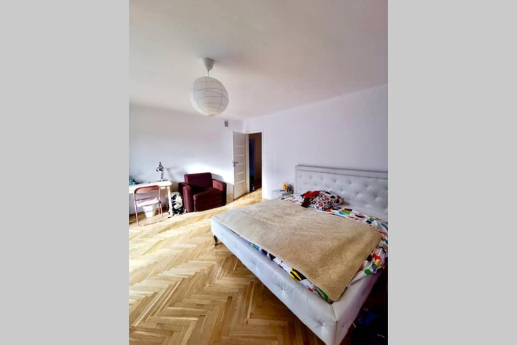 Sunshine Parkside Hideaway - 3 Bedroom - By Upstairs كراكوفيا المظهر الخارجي الصورة